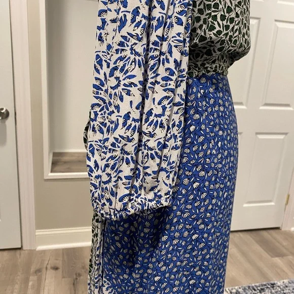 Floral Wrap Flare Dress - Picture 11 of 16